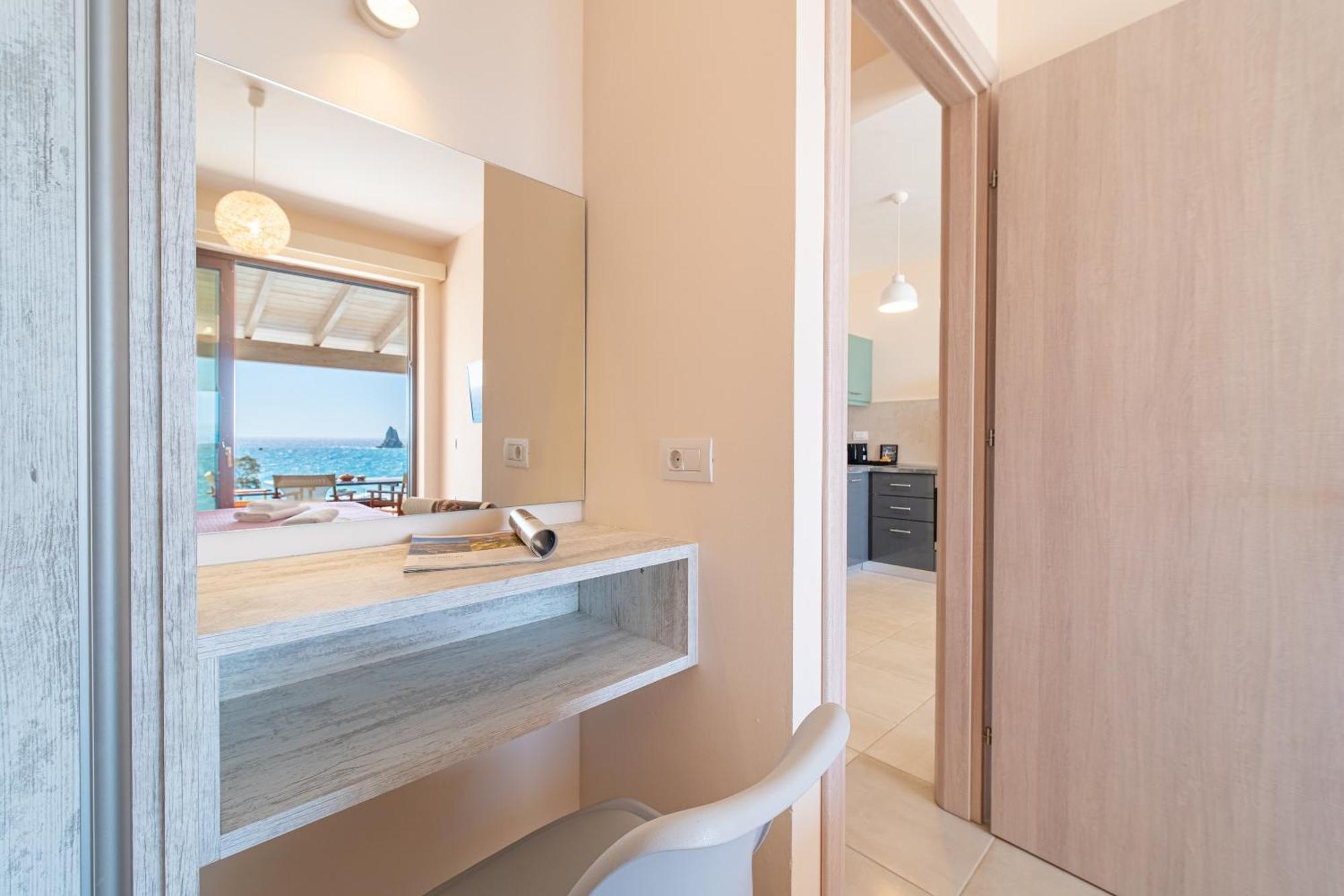 Lido Paradise Apartments Corfu อากิออส กอร์ดิออส ภายนอก รูปภาพ